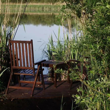 Ferienhaus Auf Großem Wassergrundstück Mit Kamin *