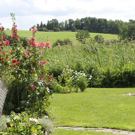Ferienhaus Auf Grossem Wassergrundstuck Mit Kamin Holiday home *
