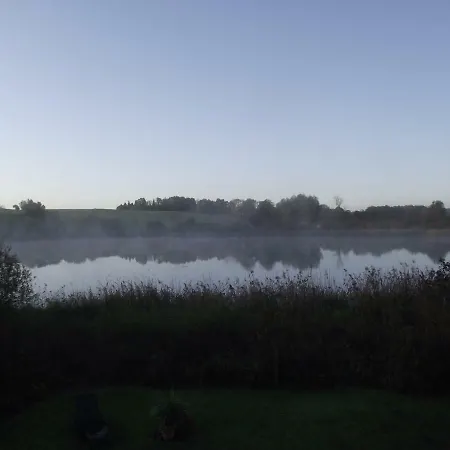Ferienhaus Auf Großem Wassergrundstück Mit Kamin Warnow (Nordwestmecklenburg)
