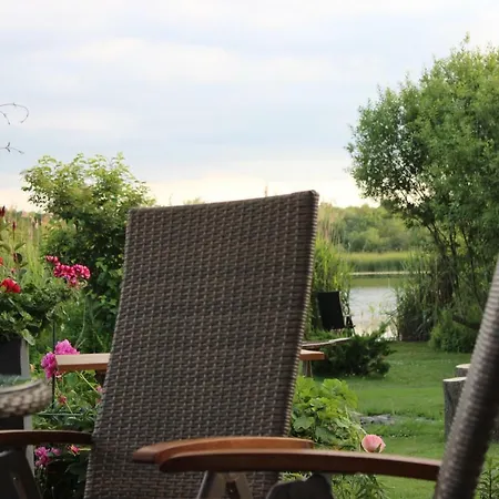 Ferienhaus Auf Grossem Wassergrundstuck Mit Kamin Holiday home Warnow (Nordwestmecklenburg)