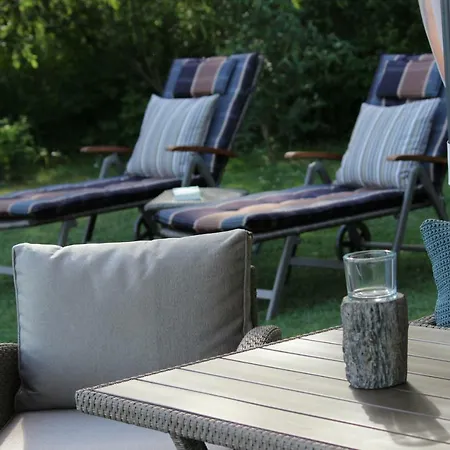 Ferienhaus Auf Großem Wassergrundstück Mit Kamin Ferienhaus *